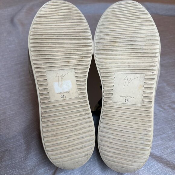 Giuseppe Zanotti Women 37.5 Python Print Low-Top Slip on Sneakers Gold Zippers - Picture 11 of 14